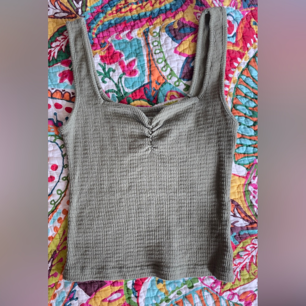 Forest green crop-top — American Eagle size XS